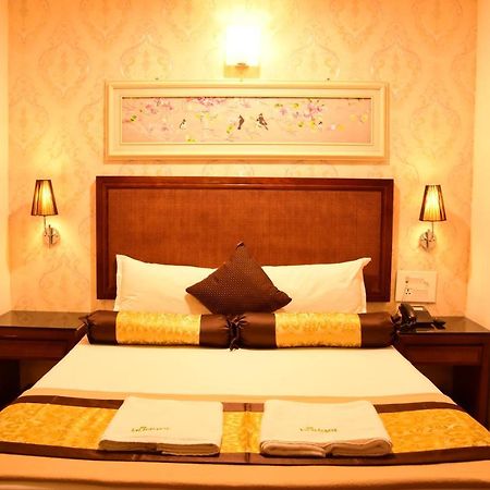 Budget Hotel Khammam Bagian luar foto