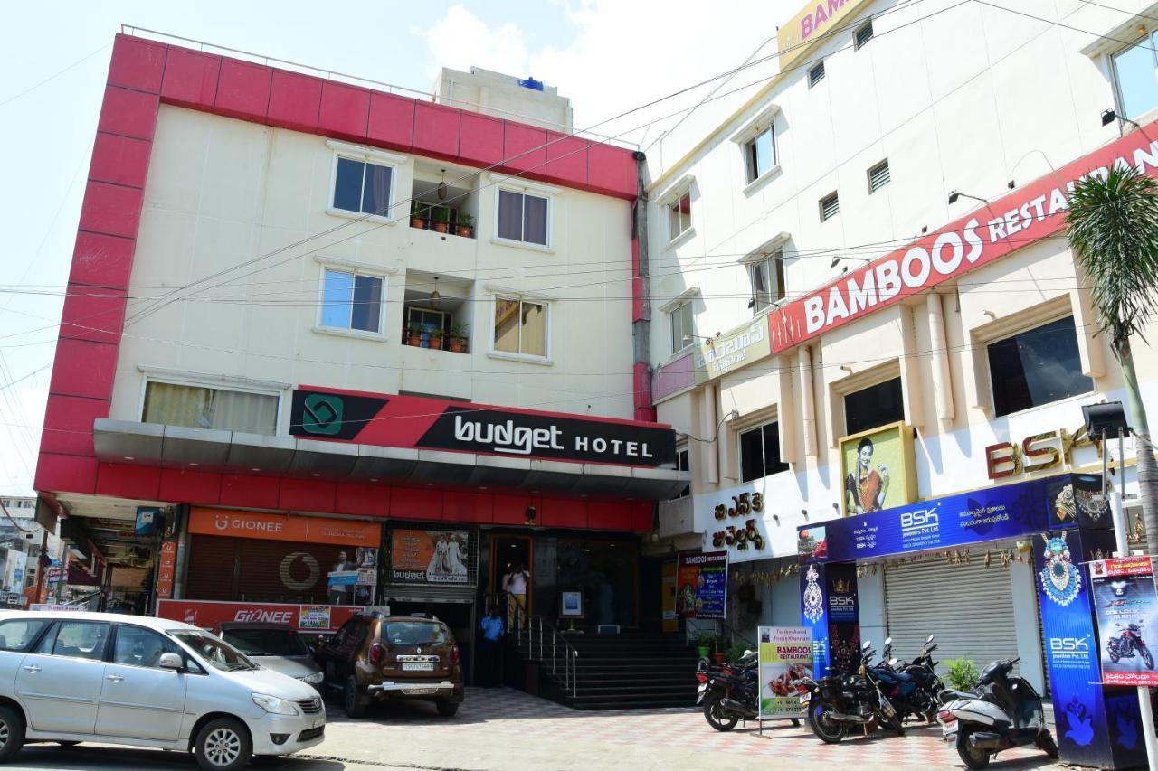 Budget Hotel Khammam Bagian luar foto