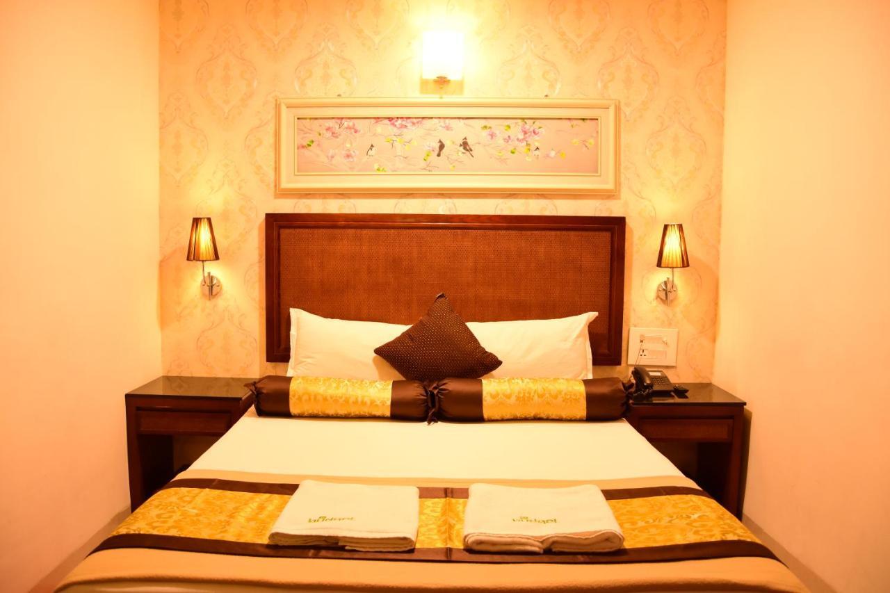 Budget Hotel Khammam Bagian luar foto